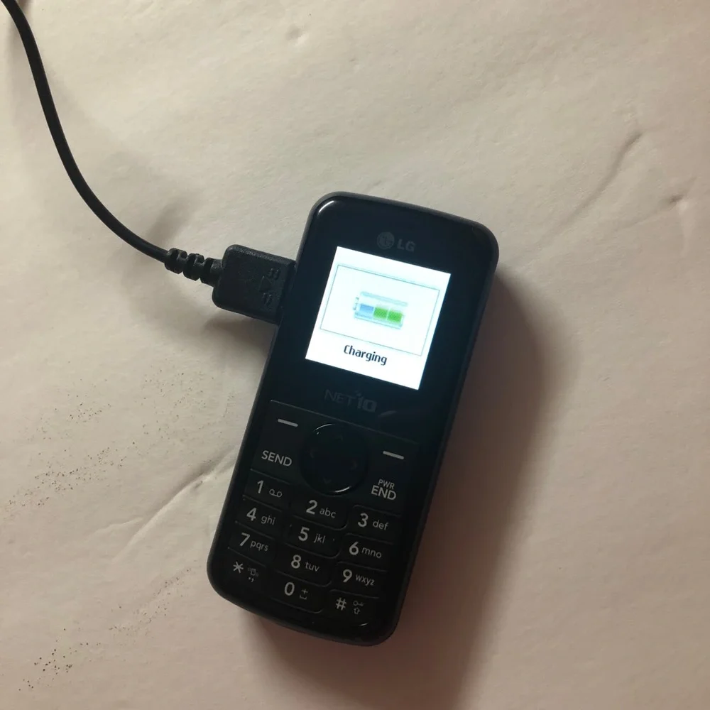 LG 300G Black Net10 Cellphone Tracfone